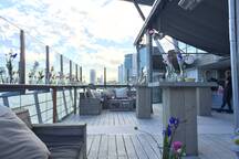 Eau Lounge