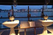 Eau Lounge